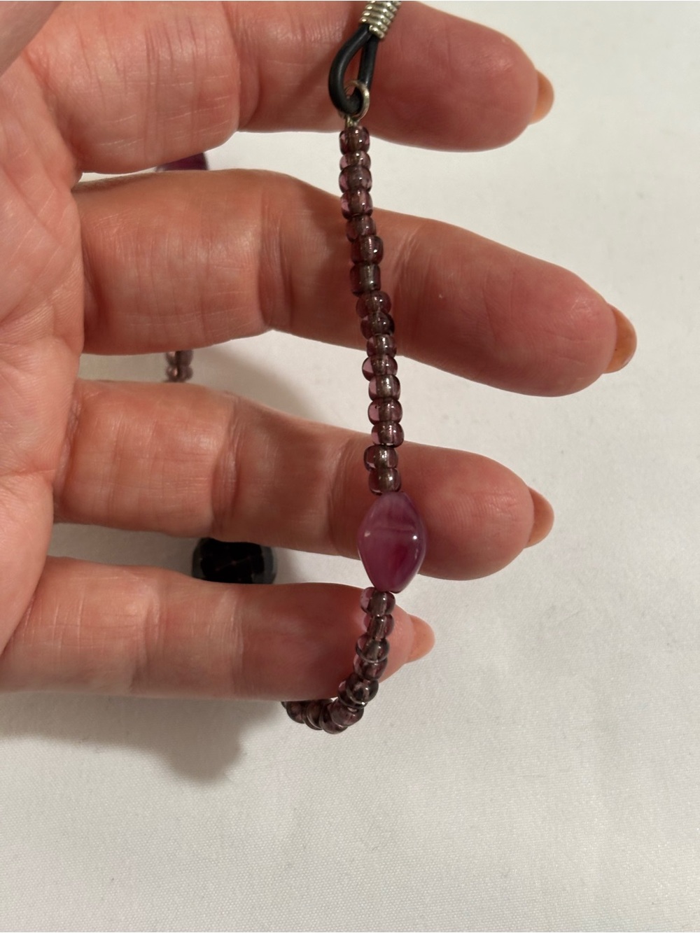 Vintage Handcrafted Purple and Magenta Beaded Eyewear Chain - Picture 2 of 2
